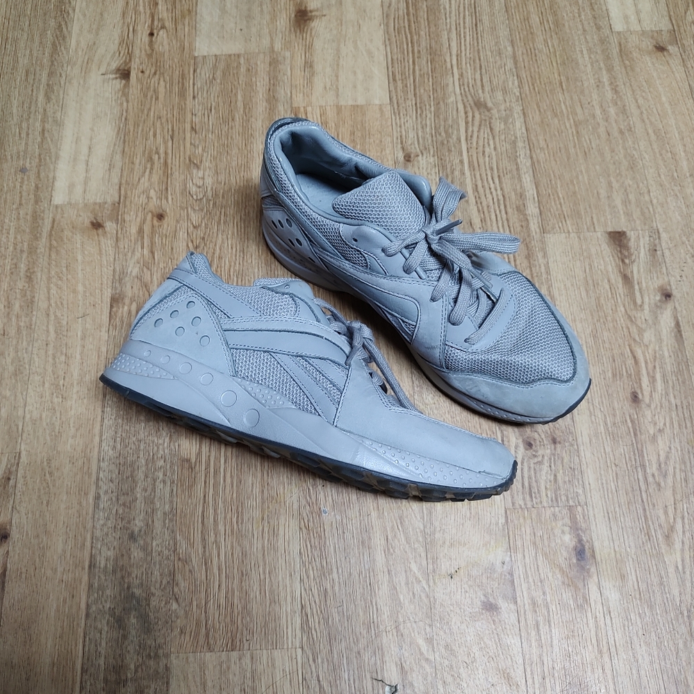 Reebok size 8 men's